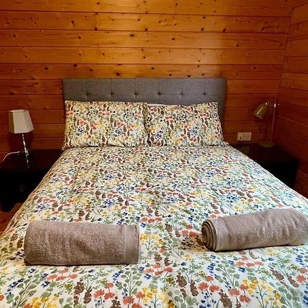 Lilly Lodge, Lake Pochard Саут-Керни Экстерьер фото
