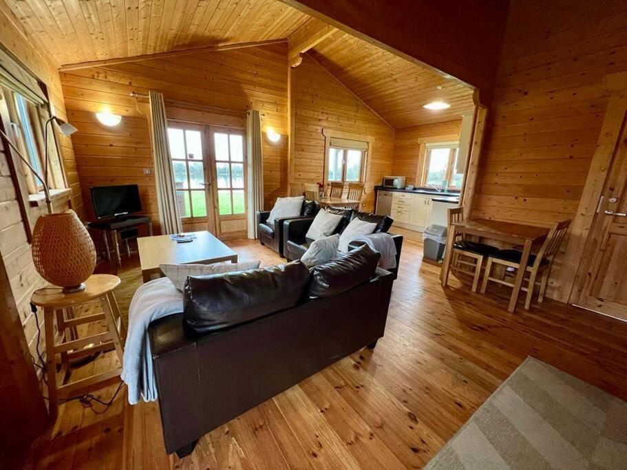 Lilly Lodge, Lake Pochard Саут-Керни Экстерьер фото