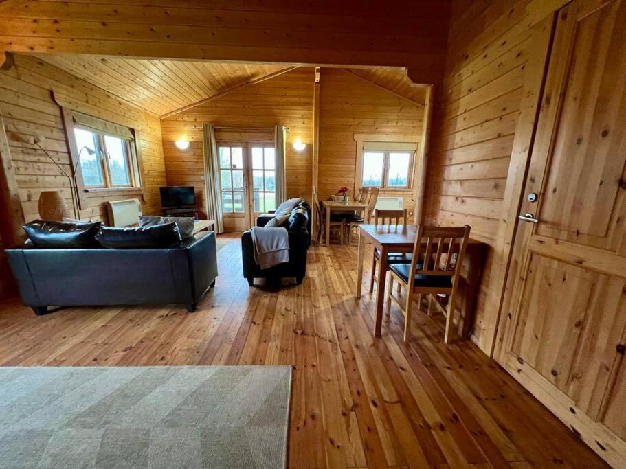 Lilly Lodge, Lake Pochard Саут-Керни Экстерьер фото